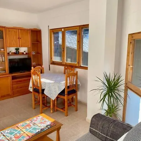 Apartamento Espert I Cine I Garaje L Bbq L Piscina I Tenis Biescas  Exterior photo